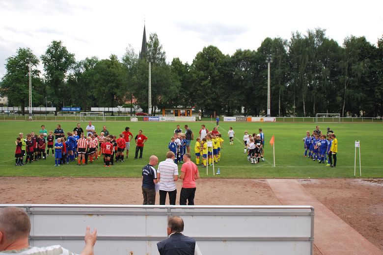 780x520Kinder u.Jugendsportspiele Neustadt-Sa. 1.07 (2).JPG